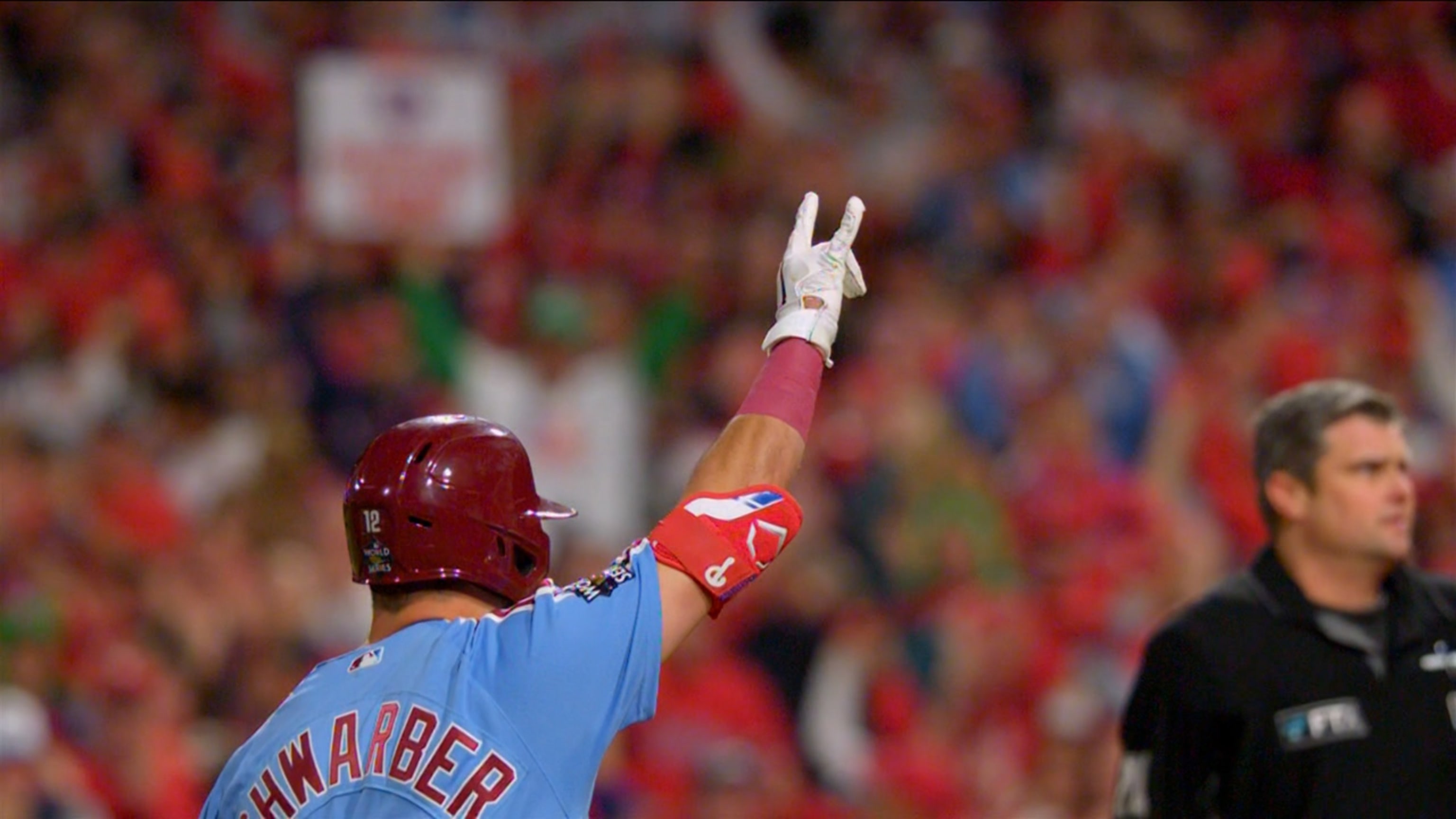Kyle Schwarber's leadoff jack