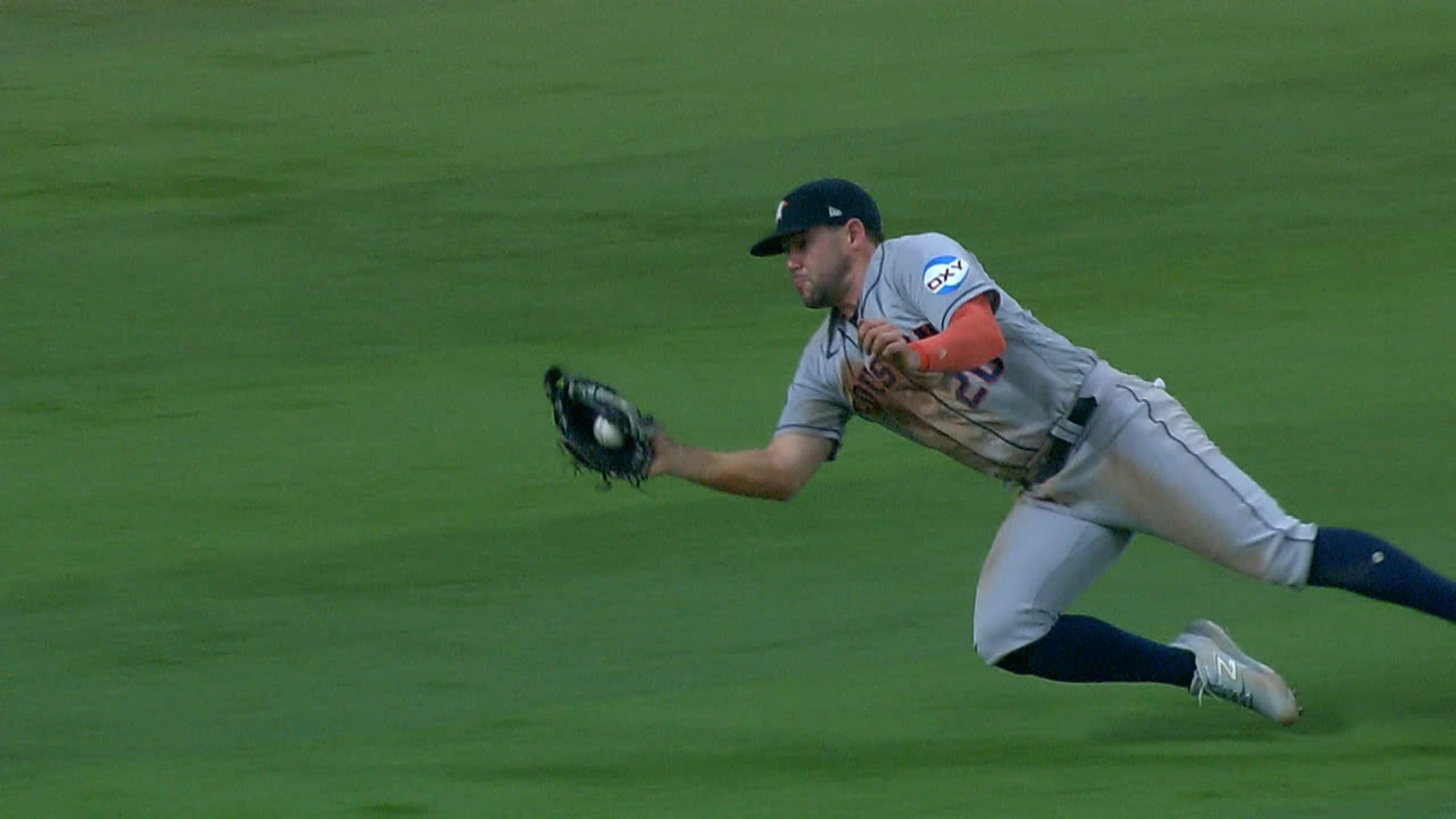 McCormick has 6 RBIs, Díaz hits RBI single in the ninth to give Astros 10-9  win over Rangers - ABC News