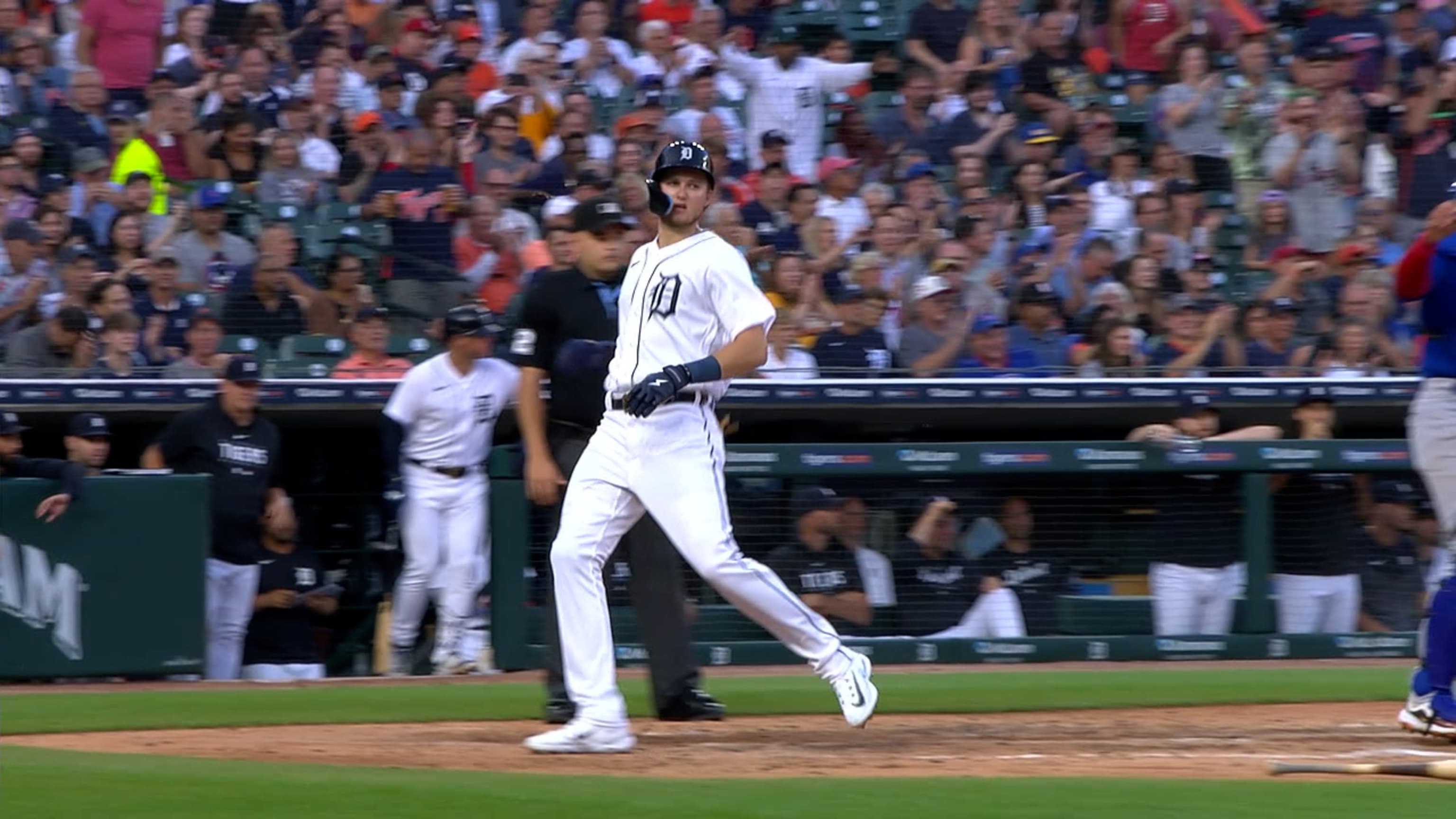 Andy Ibañez homers twice in the Tigers' 8-6 victory over the Cubs