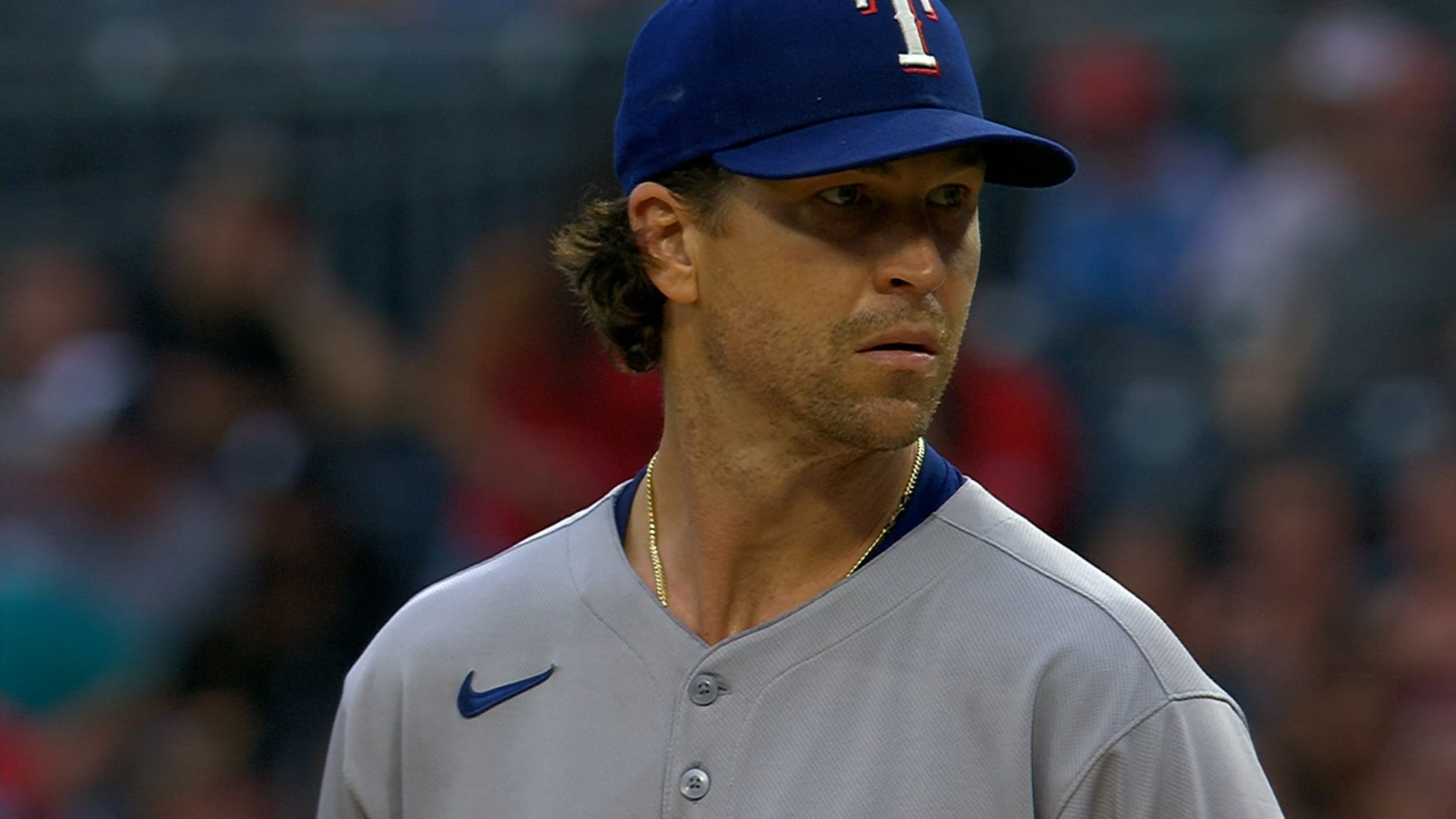 Jacob deGrom logs quality start in Rangers' win over Pirates