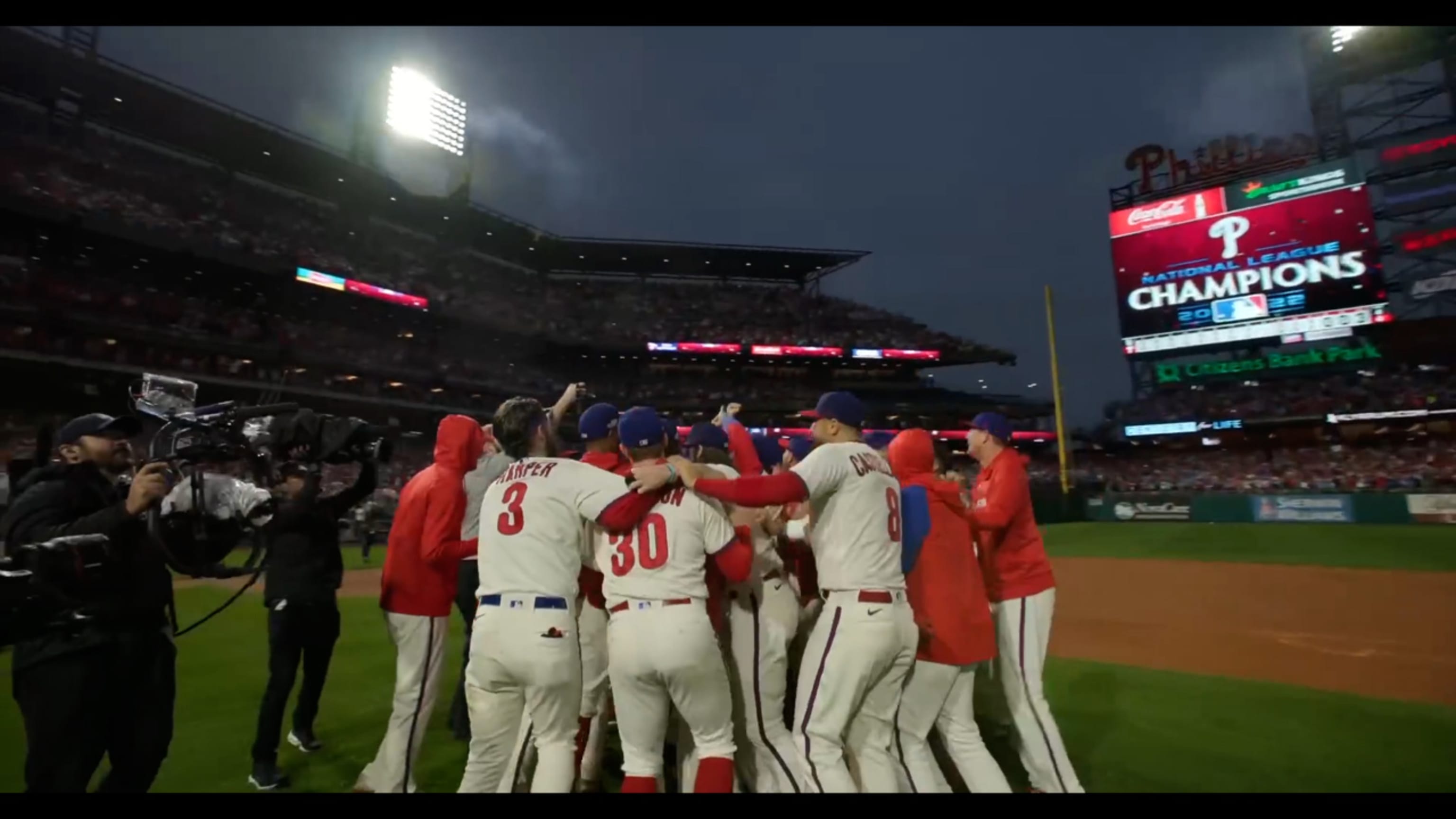 Ve la celebración de los Filis