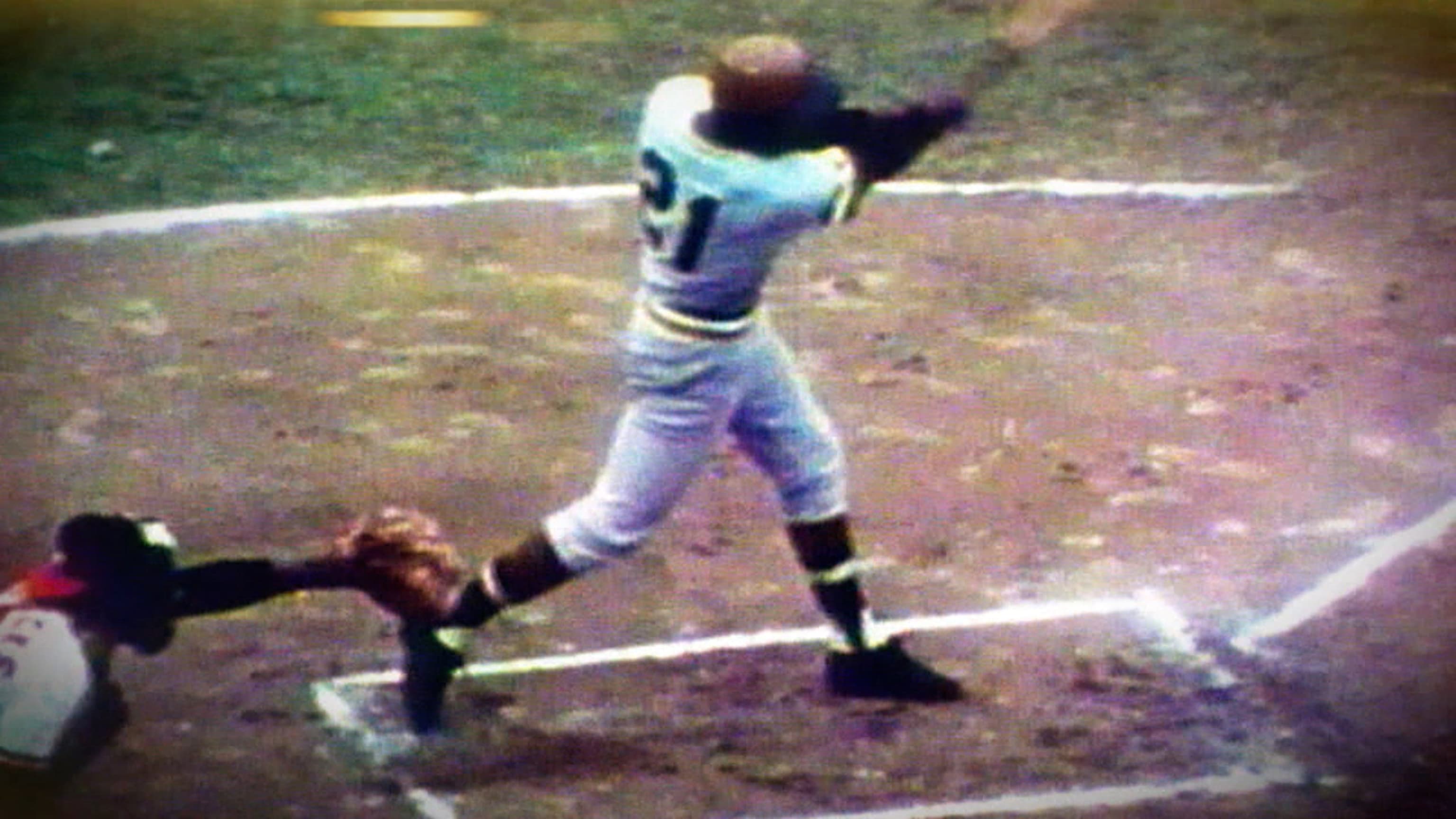 Look back at Roberto Clemente's Hall of Fame career