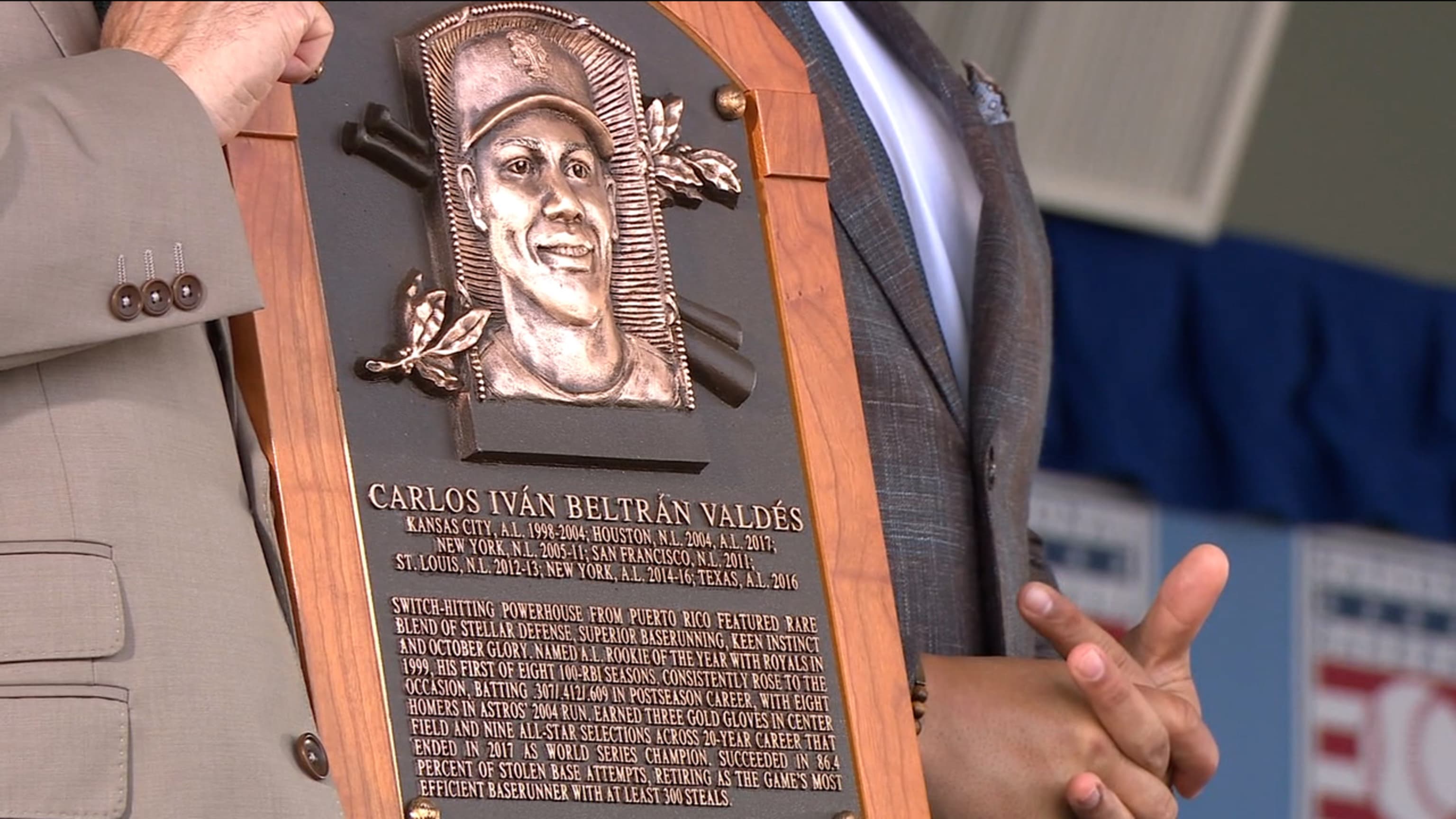 Carlos Beltrán has his HOF plaque read to the crowd