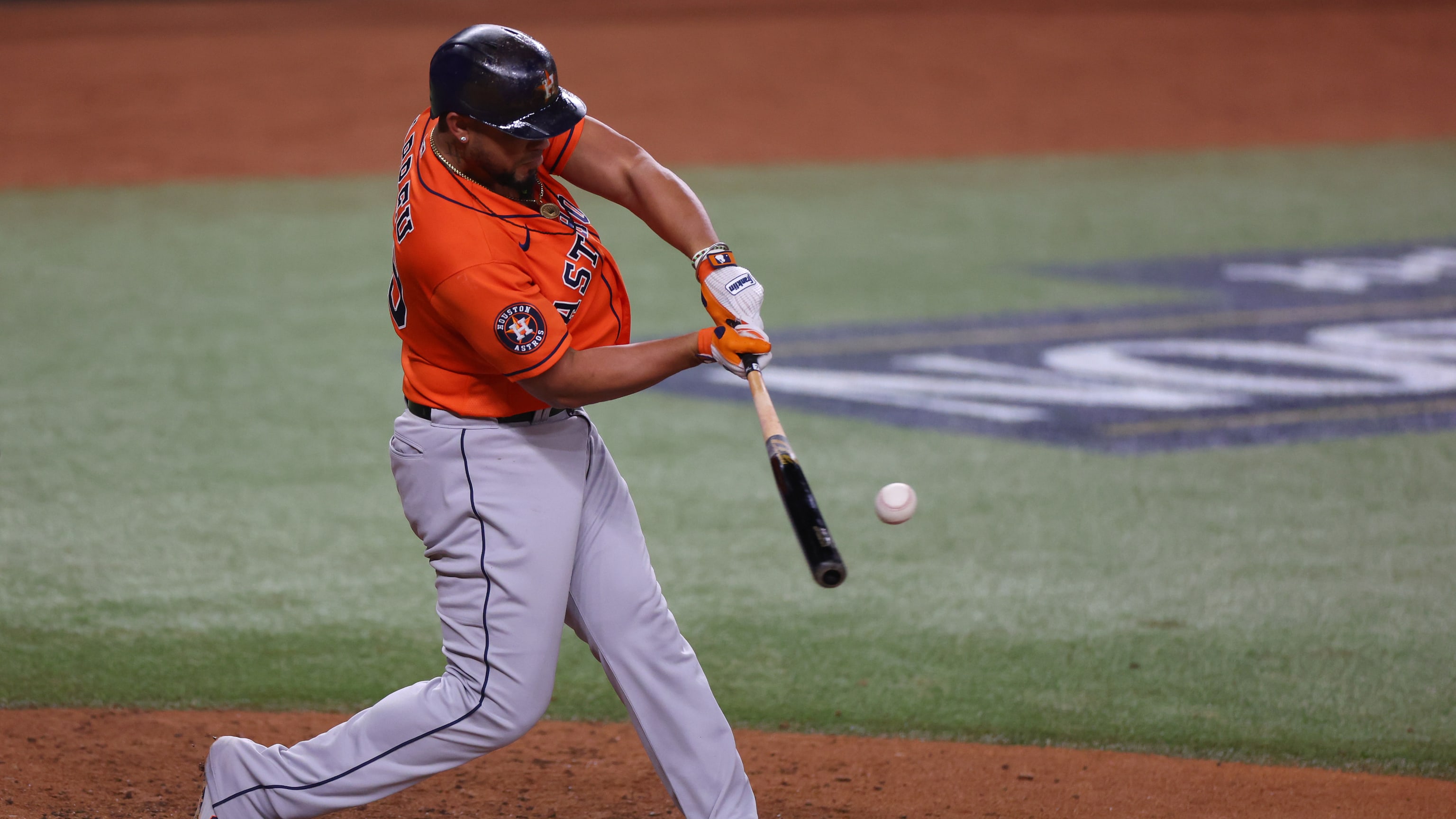 Astros rout Rangers to even ALCS
