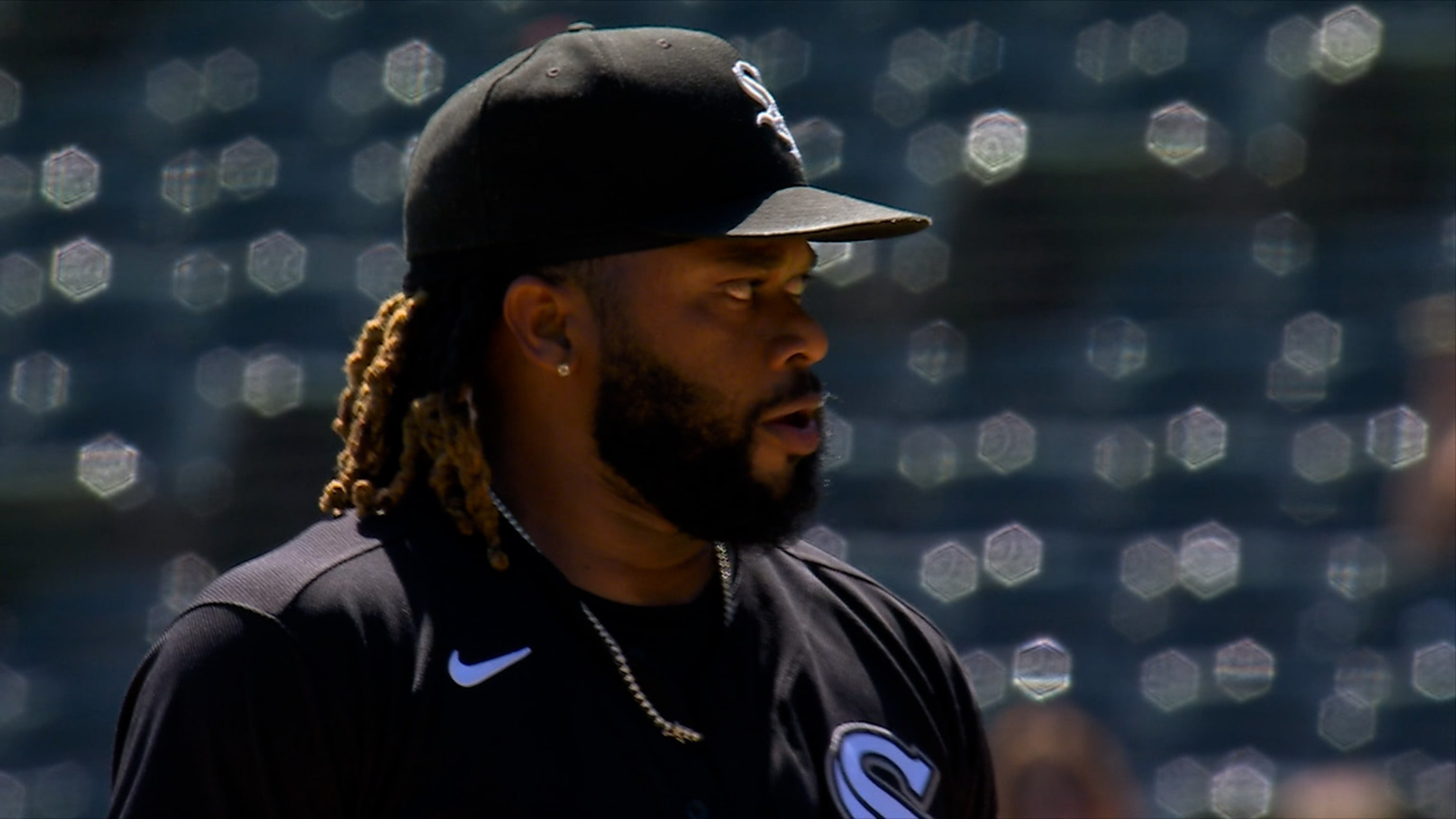 Johnny Cueto poncha a 5