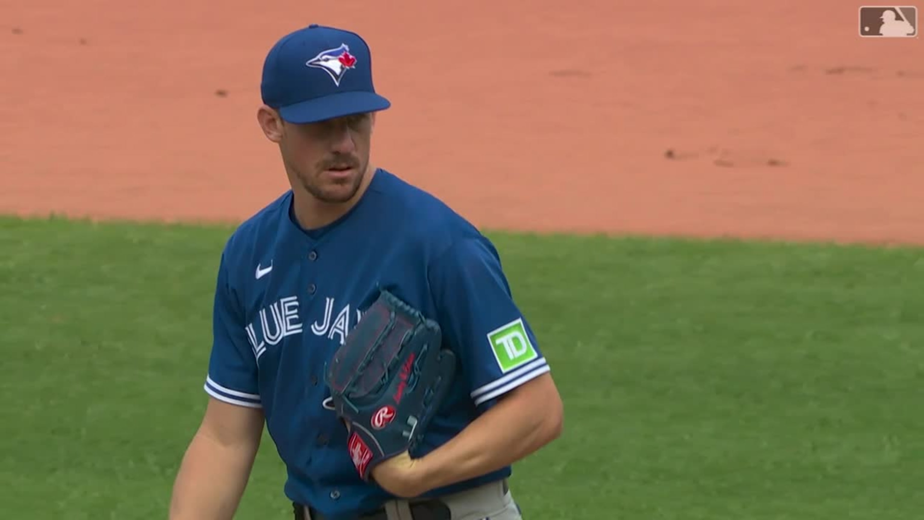 Davis Schneider shines in MLB debut with Toronto Blue Jays