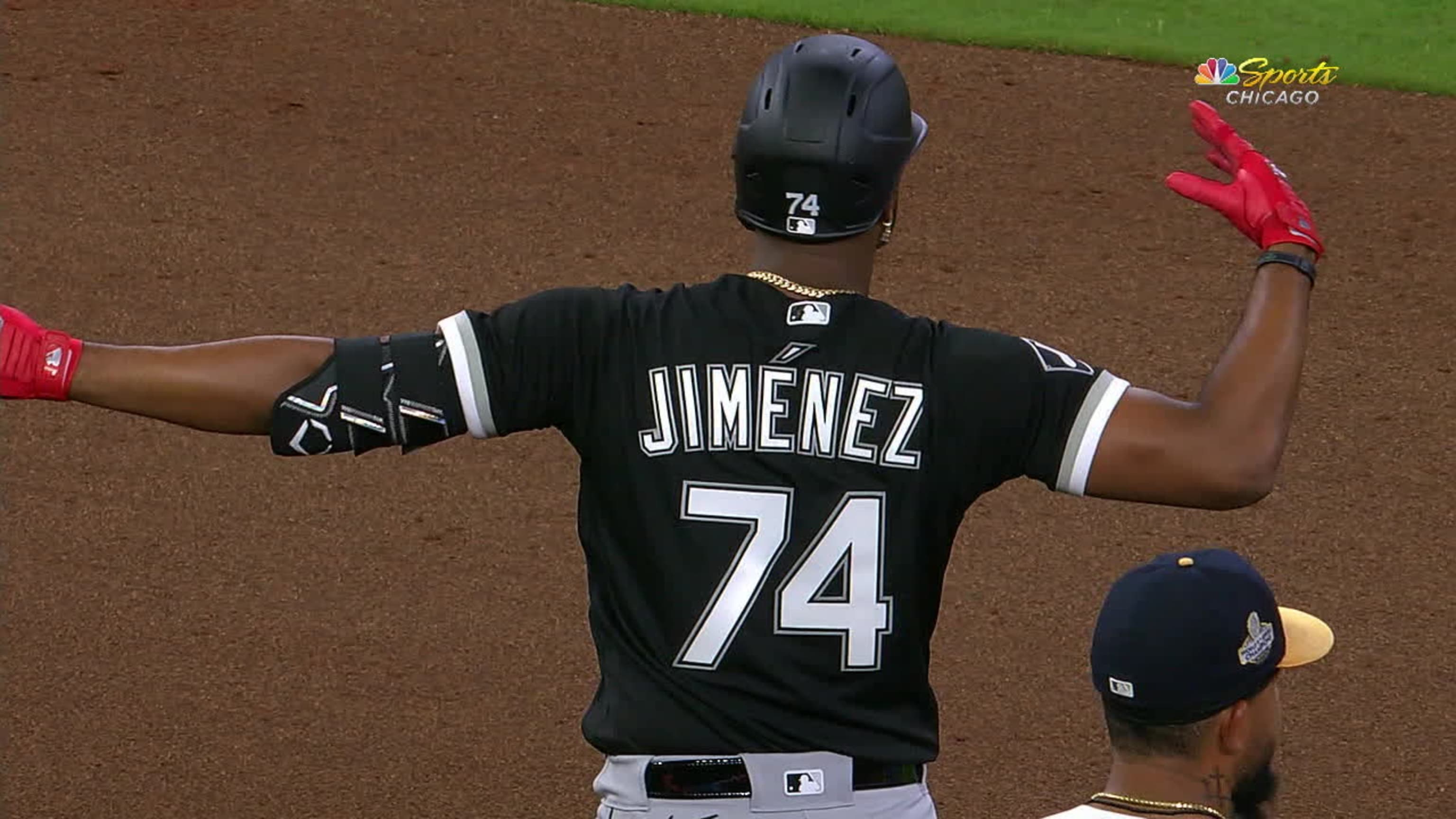 Should the Chicago White Sox consider Eloy Jimenez as an outfielder in  2023? - CHGO