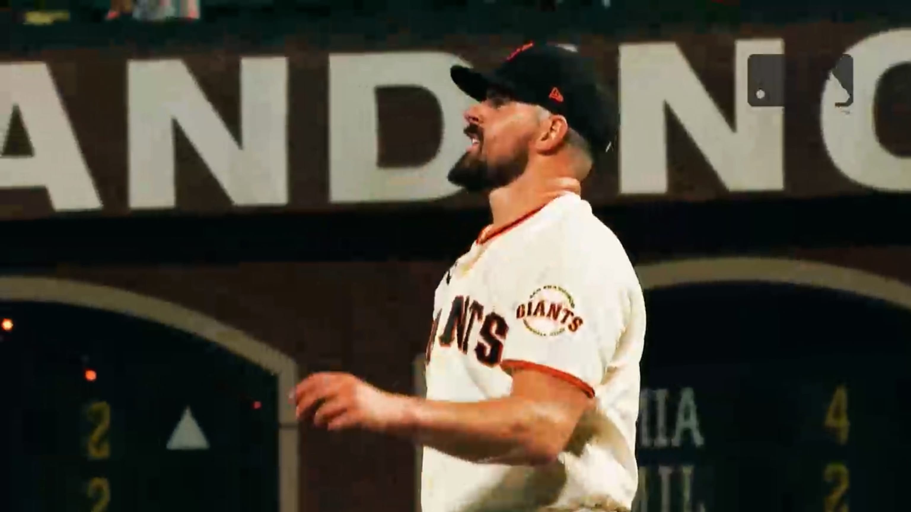 Free agents each MLB team should re-sign for 2023