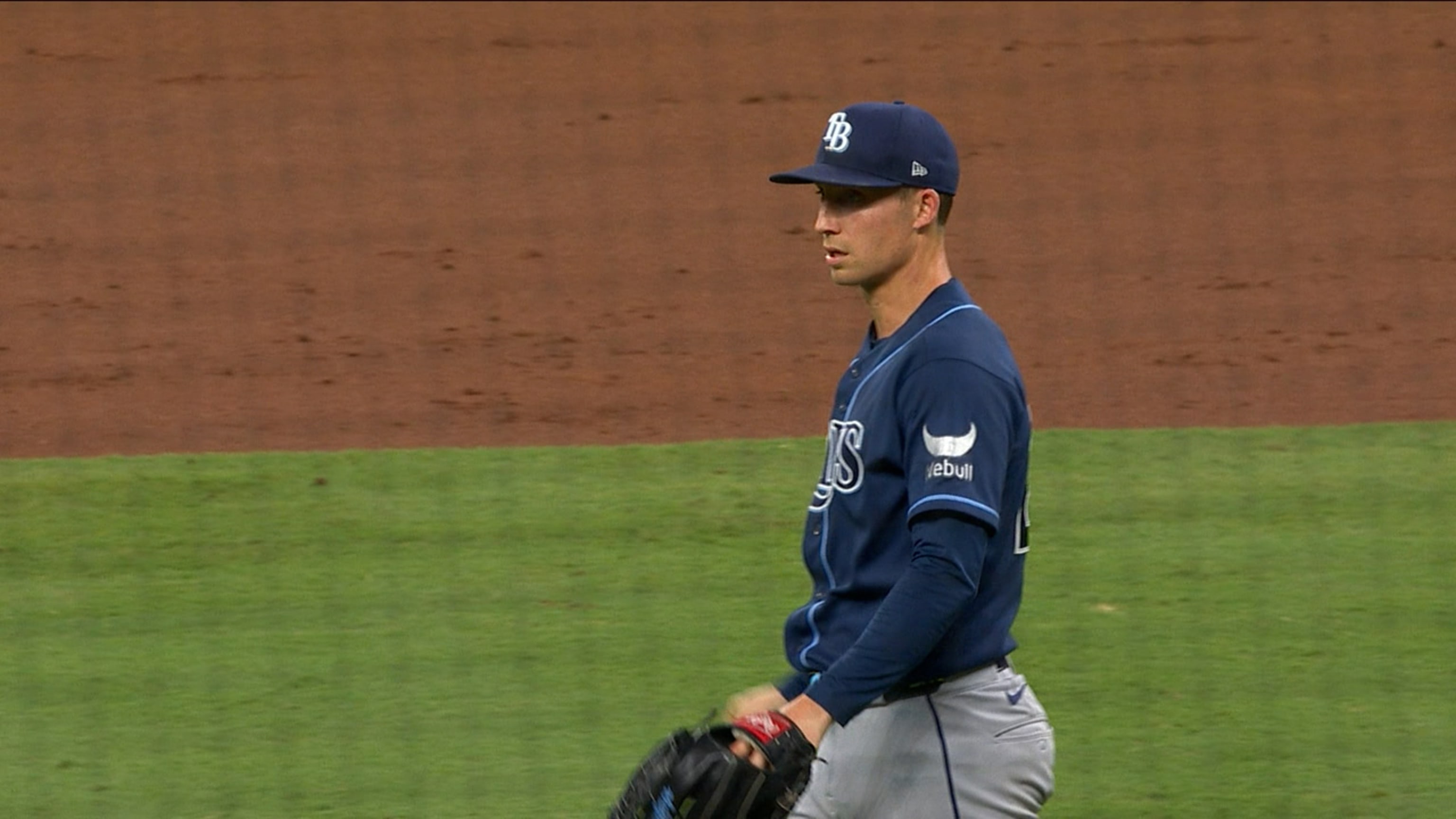 Griffin Jax poncha a Ozzie Albies 