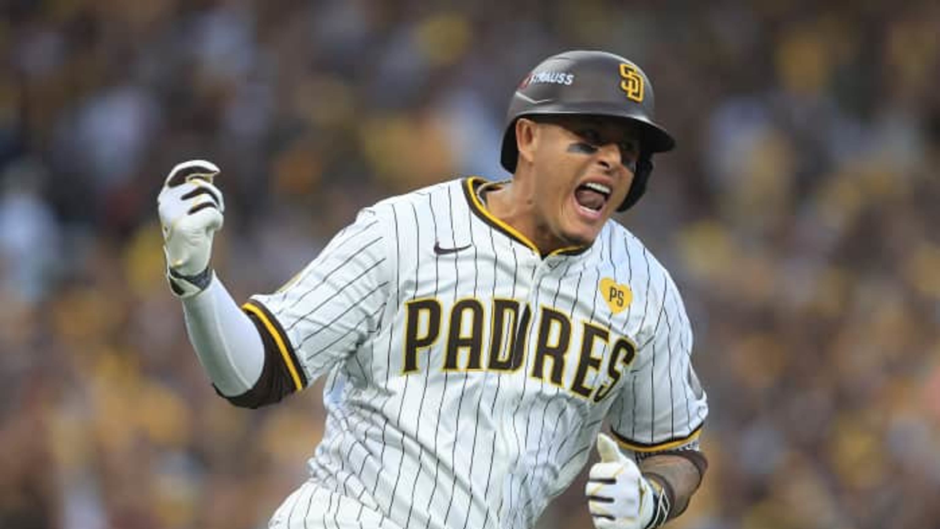 Manny Machado trae dos con doble