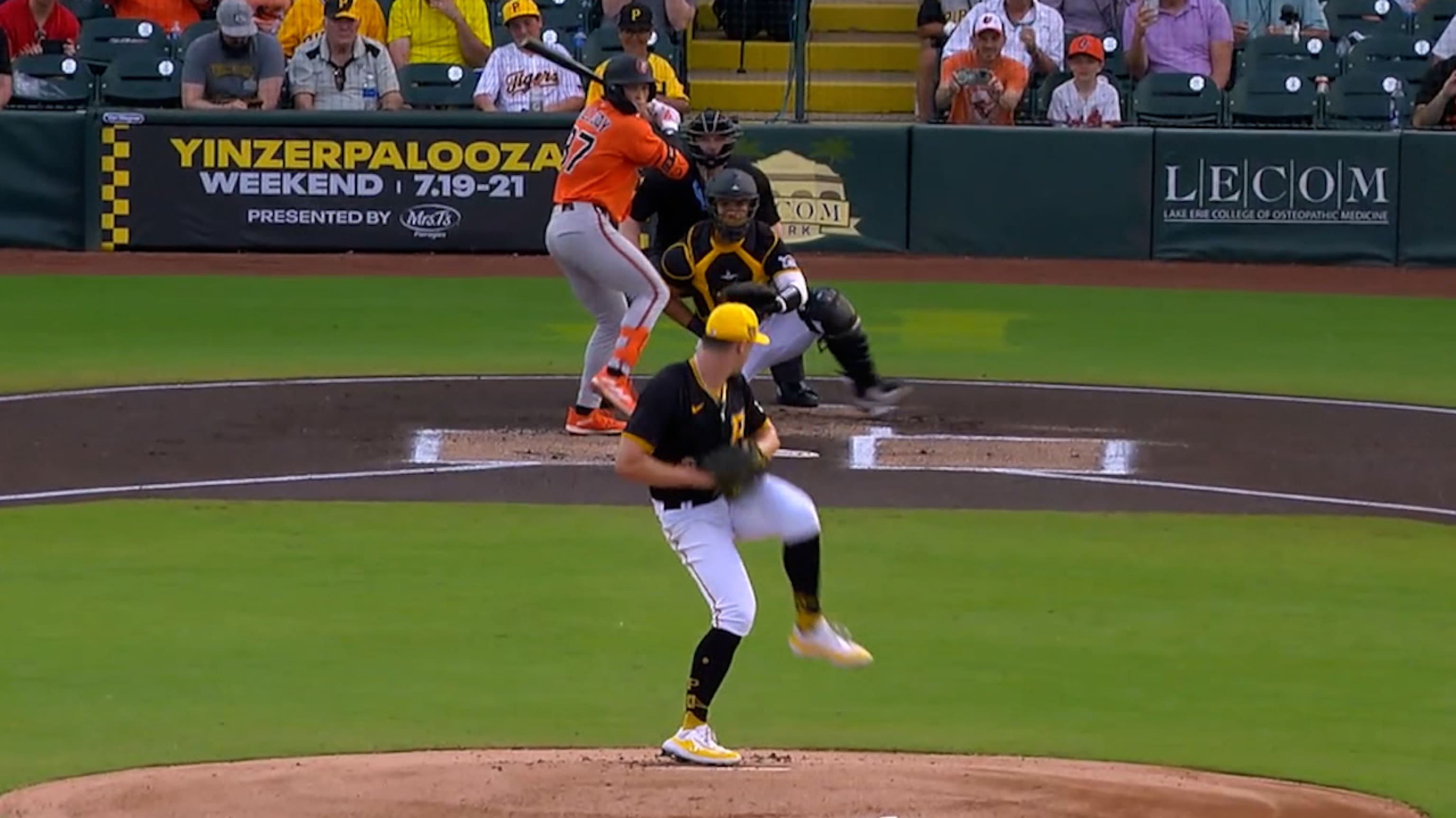 Paul Skenes strikes out Jackson Holliday