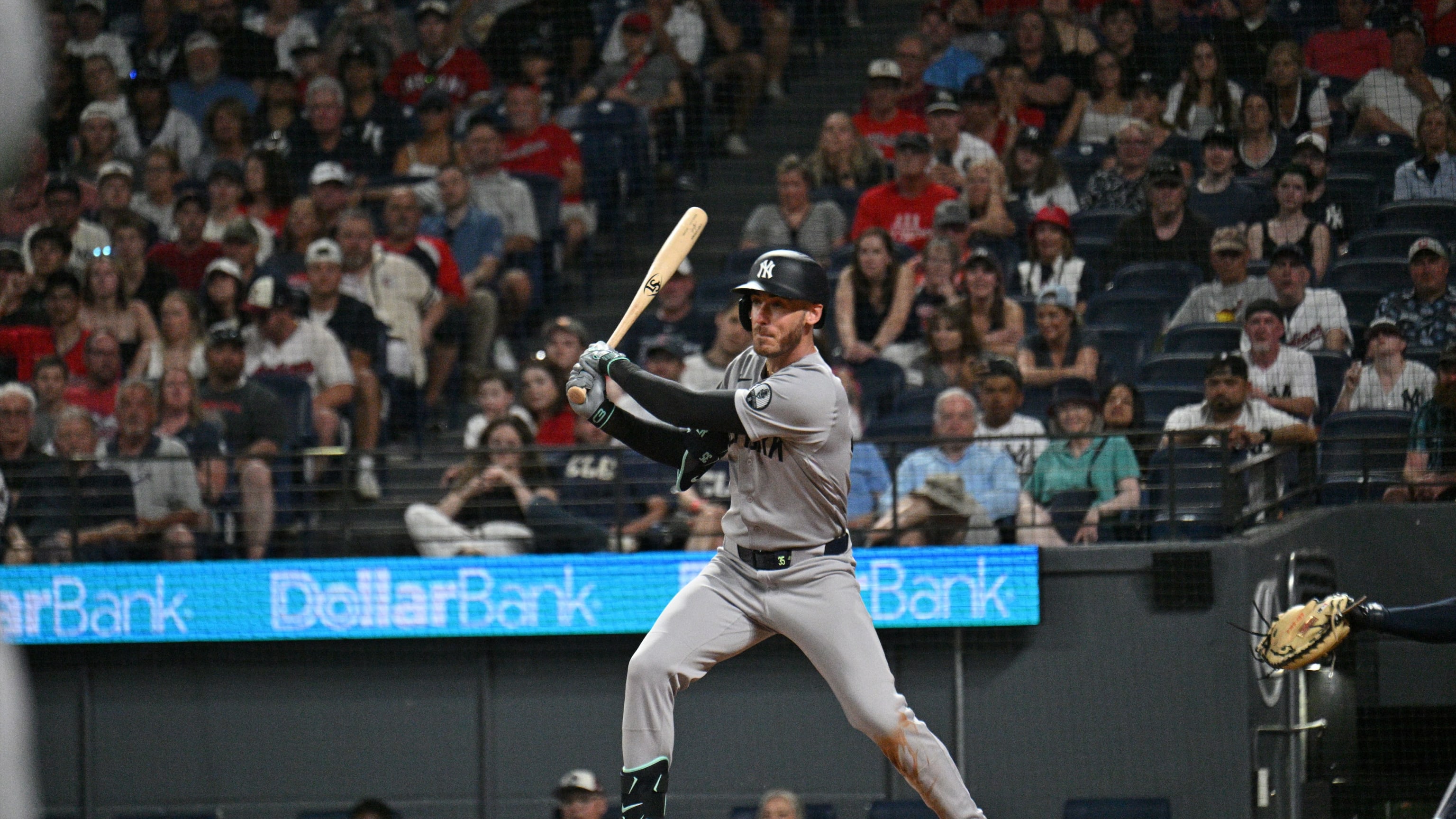 Sencillo de 2 carreras de Cody Bellinger de ventaja
