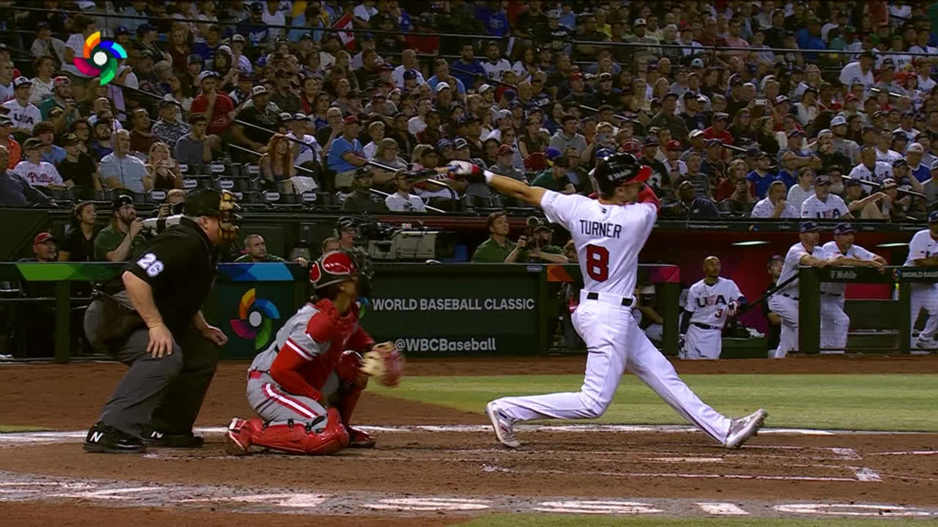 Trea Turner la manda a volar