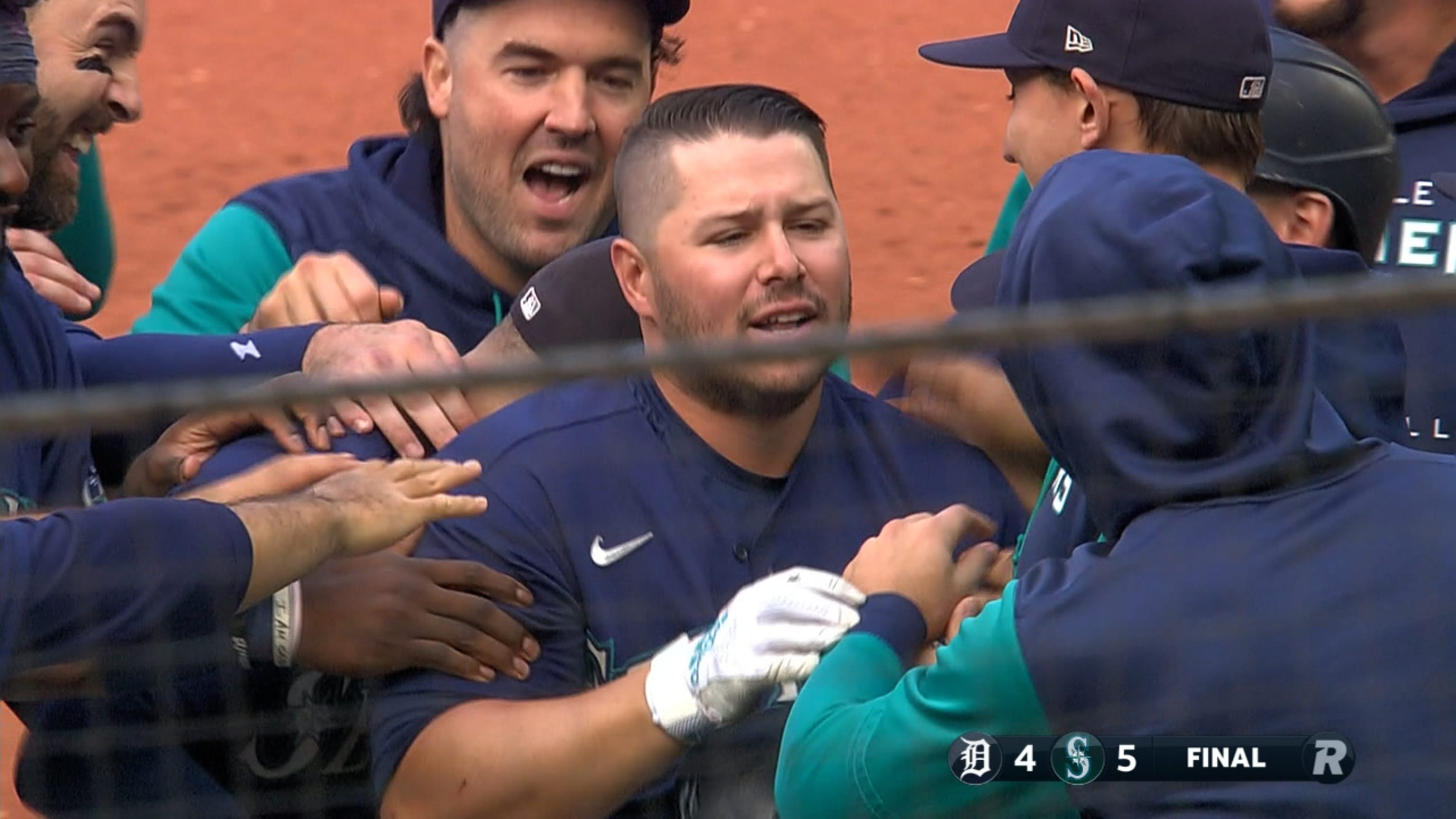 Tigers season ends as Mariners win on walk-off