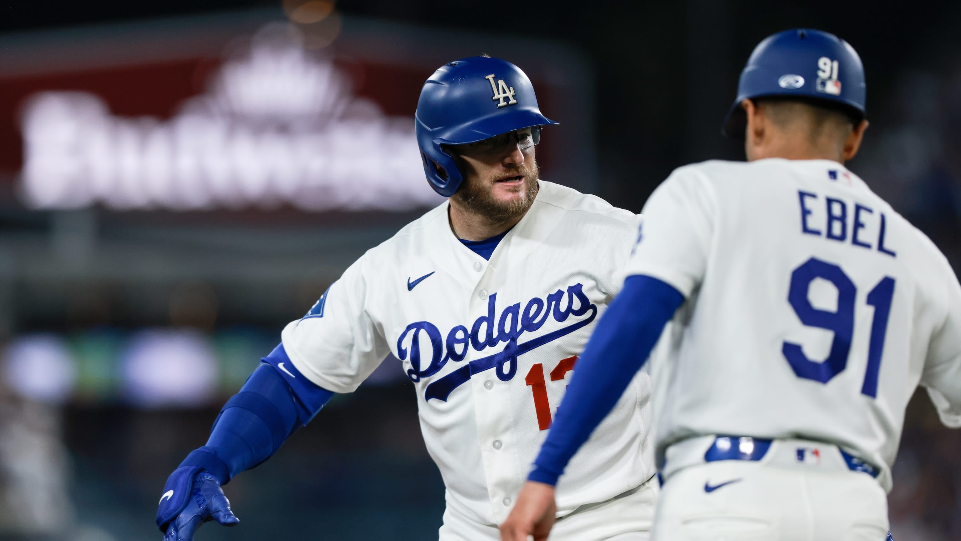 Max Muncy vacía las bases con un doblete