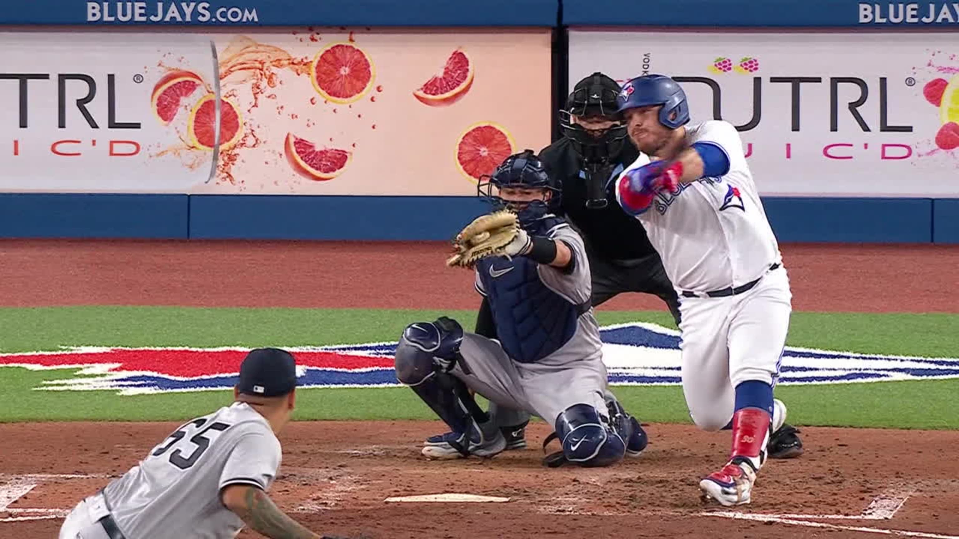 Judge silenció a Toronto al dar cuatro jonrones en la serie Momento