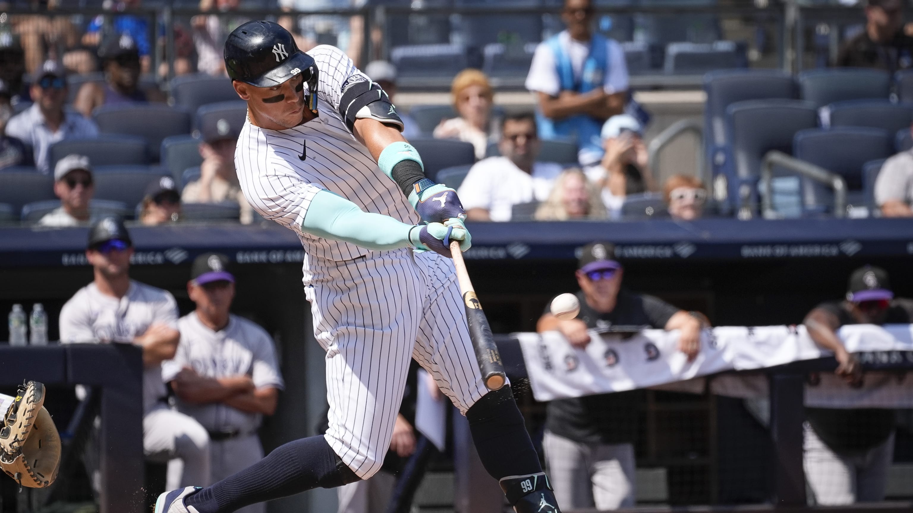 Aaron Judge batea 2 jonrones ante Rockies