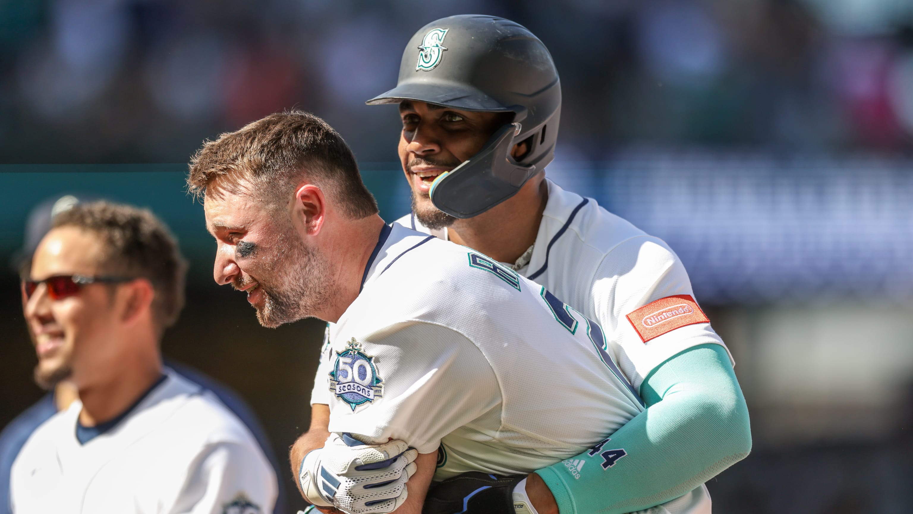 Cal Raleigh walks off the Twins! (MLB.com)