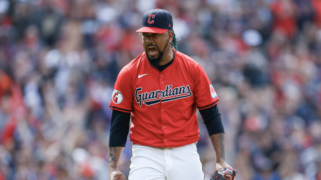 Emmanuel Clase seals the win