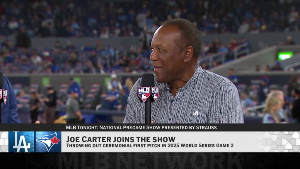 ジョー・カーターがWS第2戦で始球式