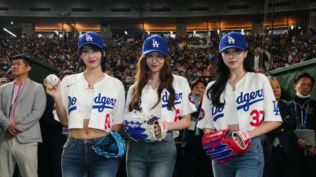 MISAMO throws out the first pitch | 03/15/2025 | MLB.com