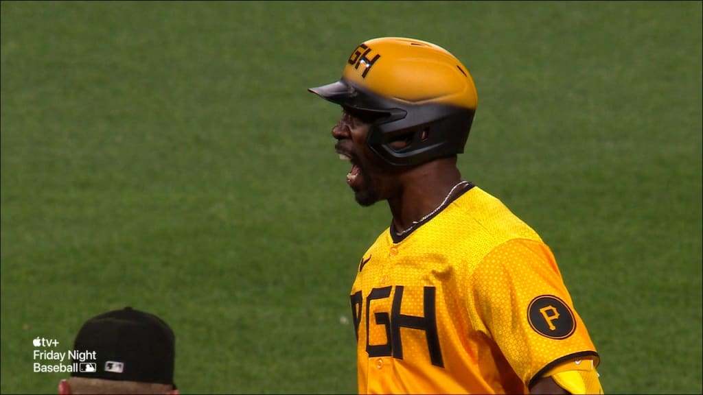 Pirates' Andrew McCutchen exits spring training game early due to