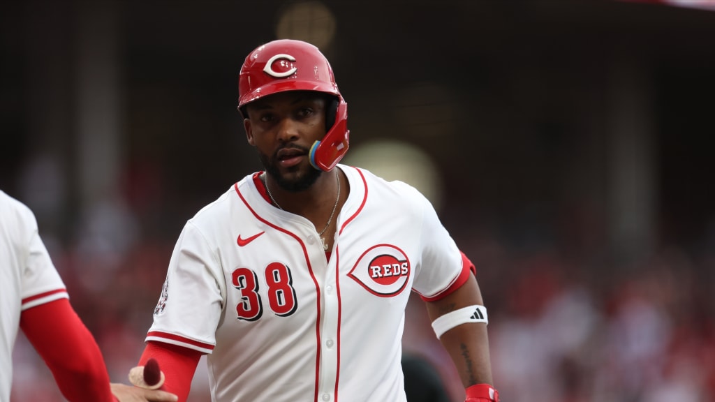 Miguel Andujar's solo home run (8)