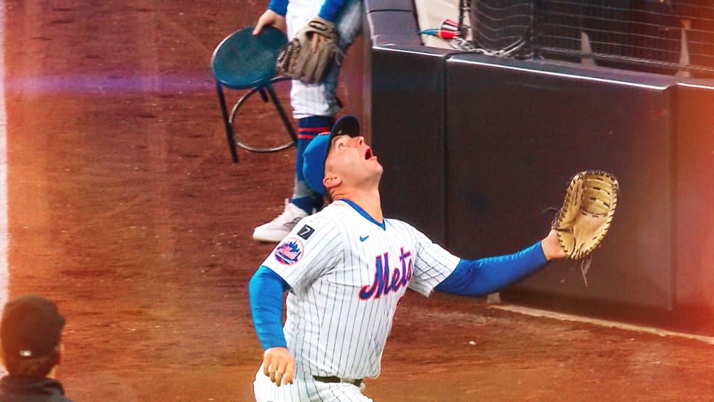 Daily Dash: Alonso's catch, Judge's strong throw