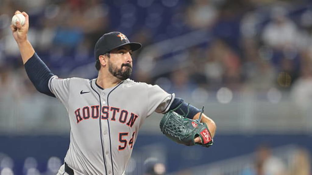 アストロズが8得点でマーリンズに先勝