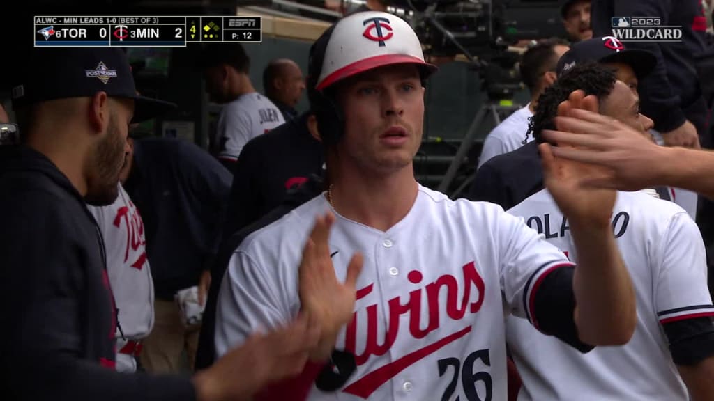 Max Kepler scores on double play, 10/04/2023