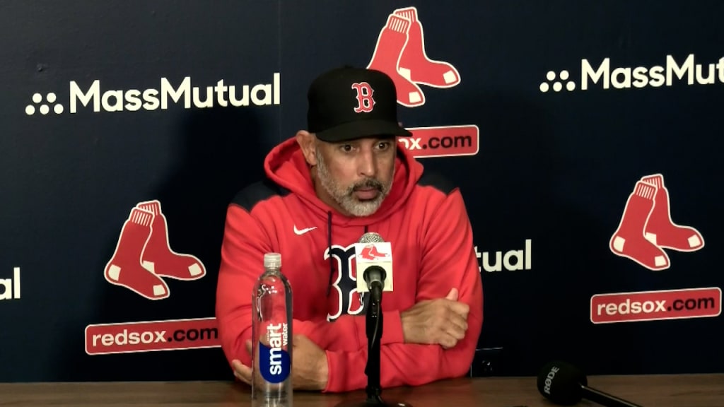 Alex Cora discusses 8-5 loss to the Mariners