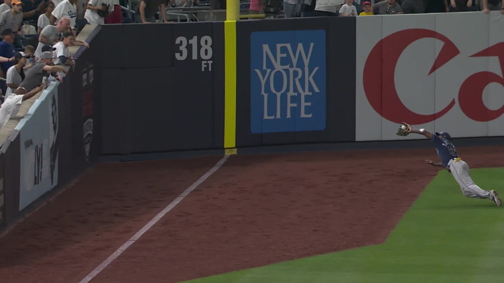 MLB News: Baseball fan or not: Randy Arozarena's emotionless catch