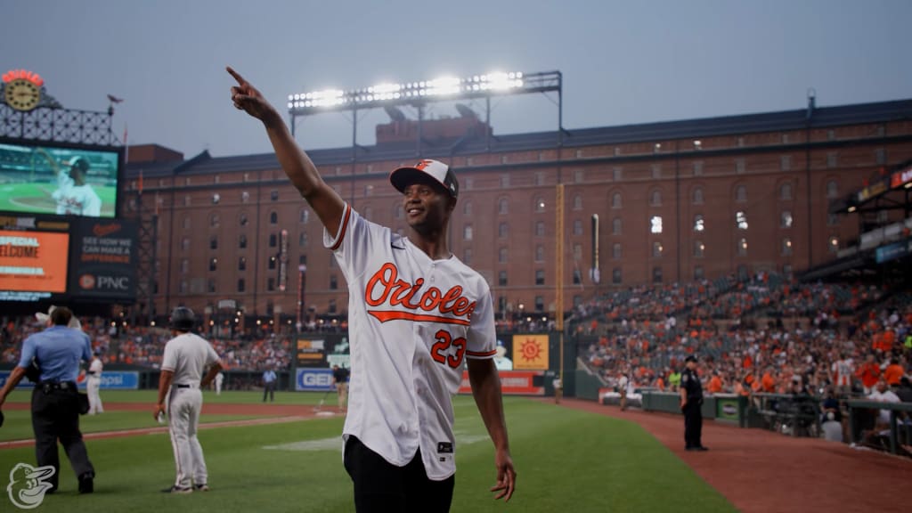 Mic'd Up: Enrique Bradfield Jr.