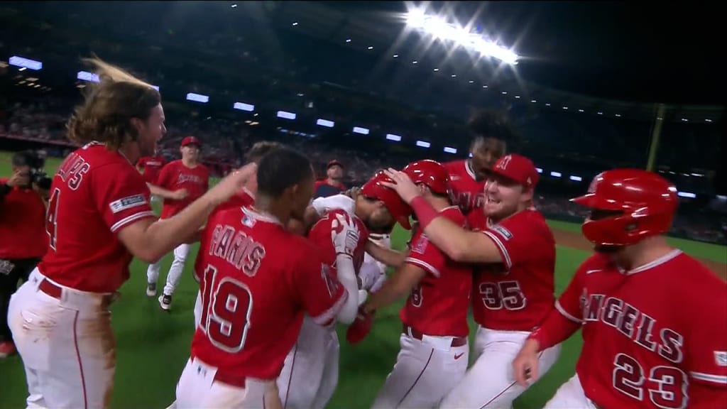 Randal Grichuk walks it off for the Angels! 👏 🎥: @angels