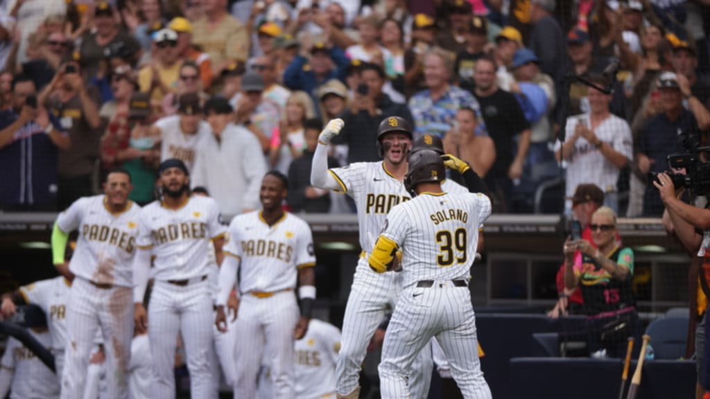 Padres hit back-to-back-to-back homers