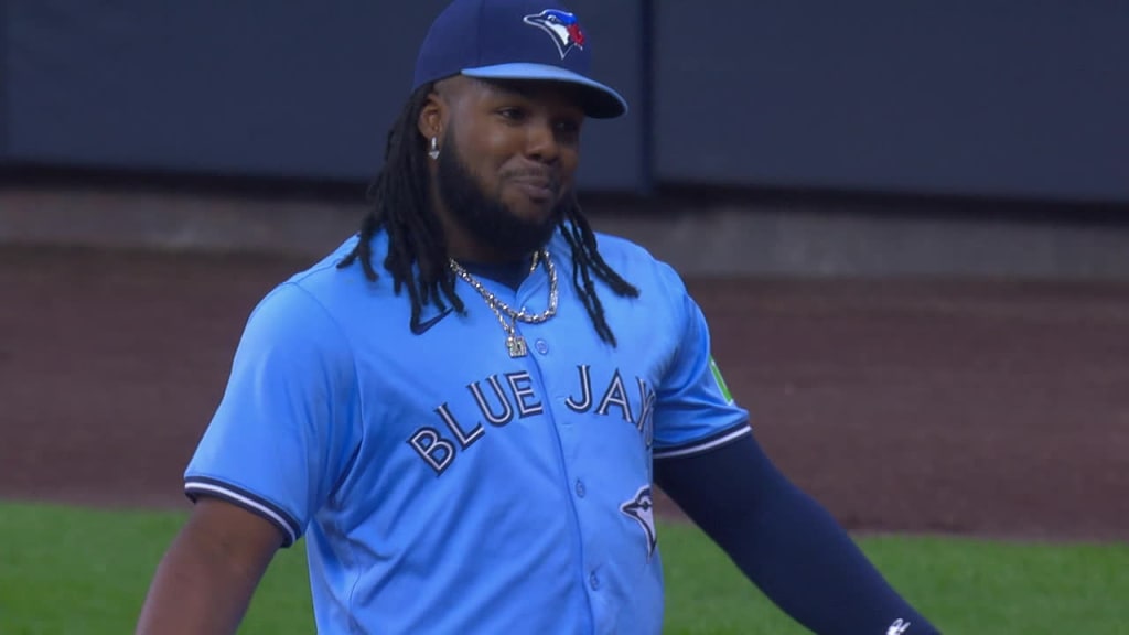 Vladimir Guerrero Jr.'s leaping catch | 06/10/2024 | MLB.com