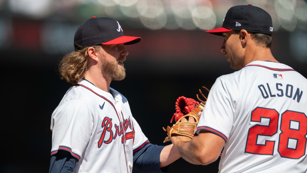 Pierce Johnson secures the Braves' 5-2 win | 04/07/2024 | MLB.com