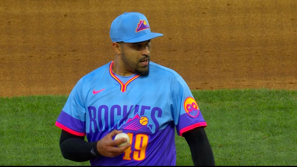 Antonio Senzatela K's Luis García Jr.