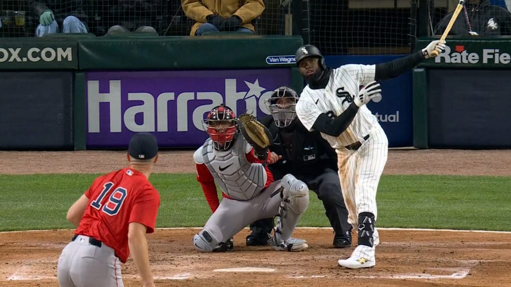 Luis Robert Jr.'s RBI single