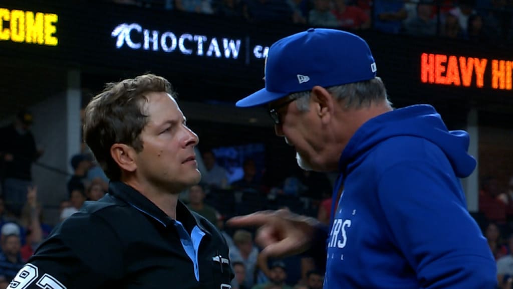 Bruce Bochy ejected in the 7th