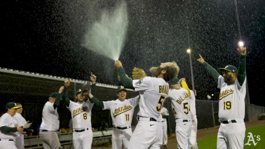 Oakland A's on X: Mark your calendars, A's Fantasy Camp 2022 is officially  on the books! ⚾️ From hands-on learning with A's alumni, to field  activities and more, we've got the whole