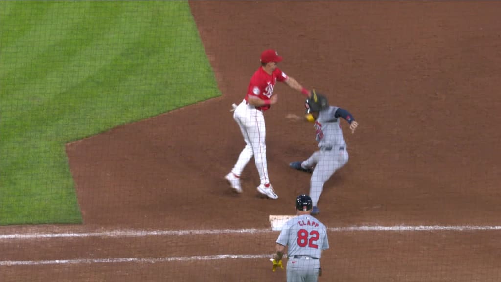 Iván Herrera is picked off after review | 05/28/2024 | St. Louis Cardinals