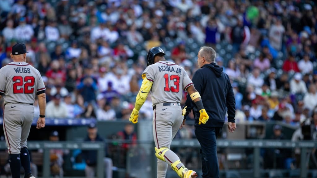 Ronald Acuña Jr. leaves the game with an injury