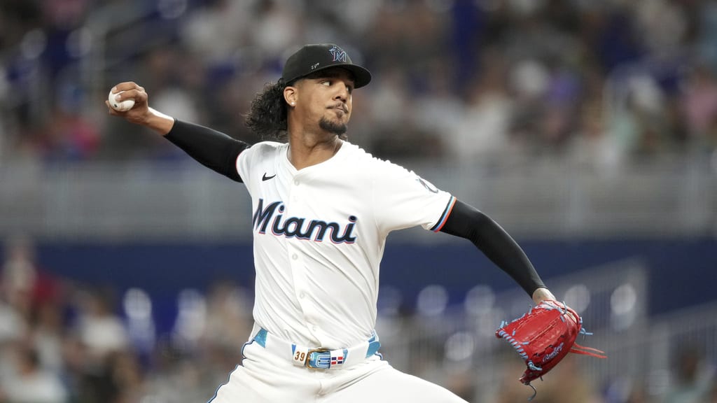 Eury Pérez strikes out five | 07/21/2025 | Miami Marlins