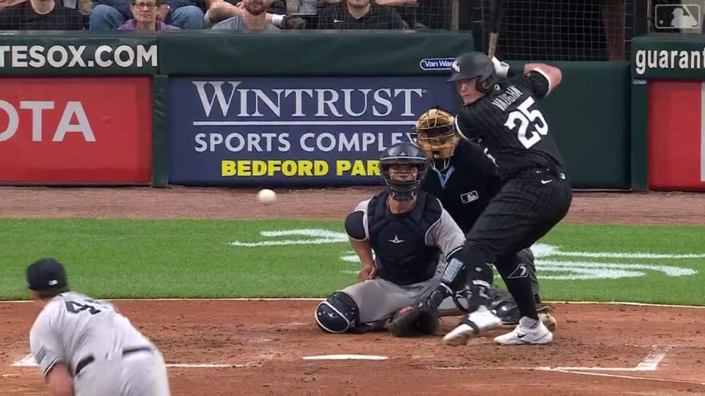 Andrew Vaughn's 2-Run Homer Boosts White Sox to Win Over Yankees