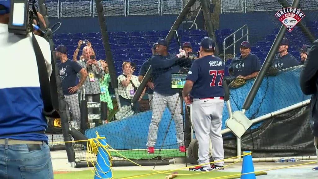 Ken Griffey Jr. takes BP swings, 03/17/2023