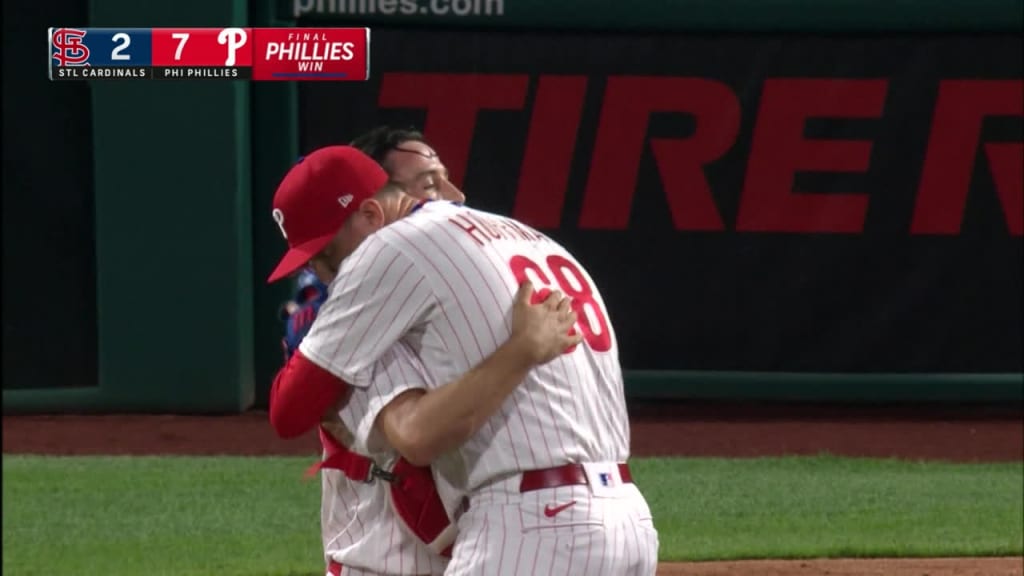 Jeff Hoffman closes out win