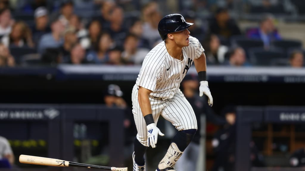 その他 anthony volpe Cherry parallel Anthony Volpe scores on a wild pitch | 06/01/2025 | New York