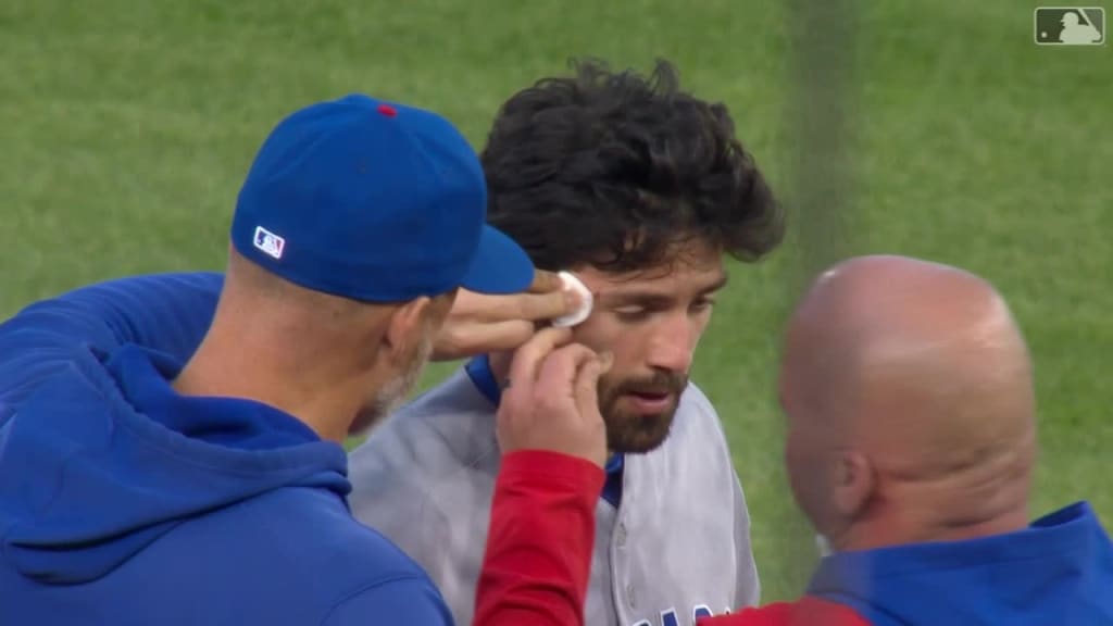 Dansby Swanson hurt sliding into second
