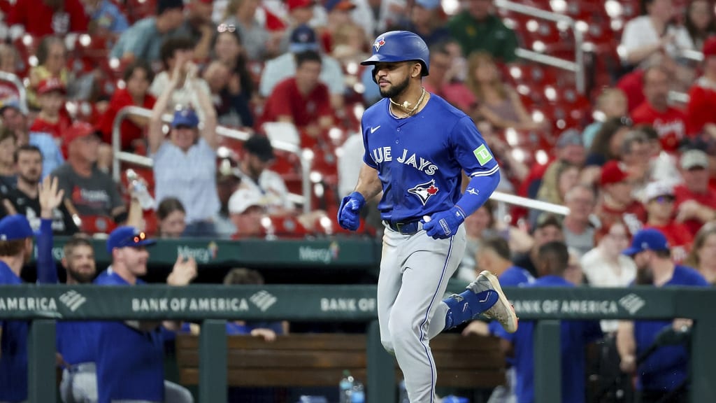 Jonatan Clase's game-tying home run (1)